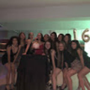 Meet your Posher, Andriana